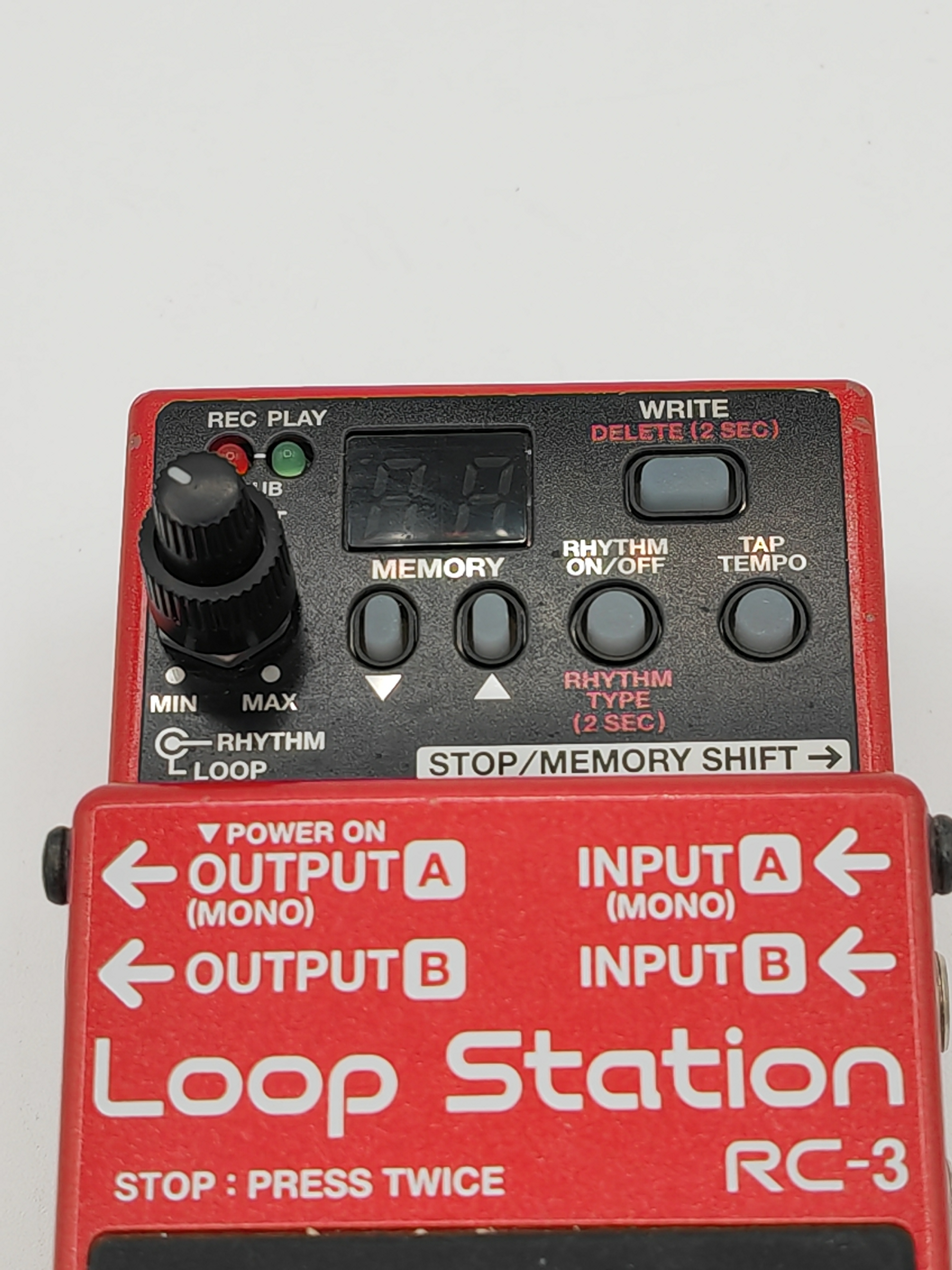 Pre-owned Boss RC-3 Loop Station Guitar Looper Pedal w/ Manual